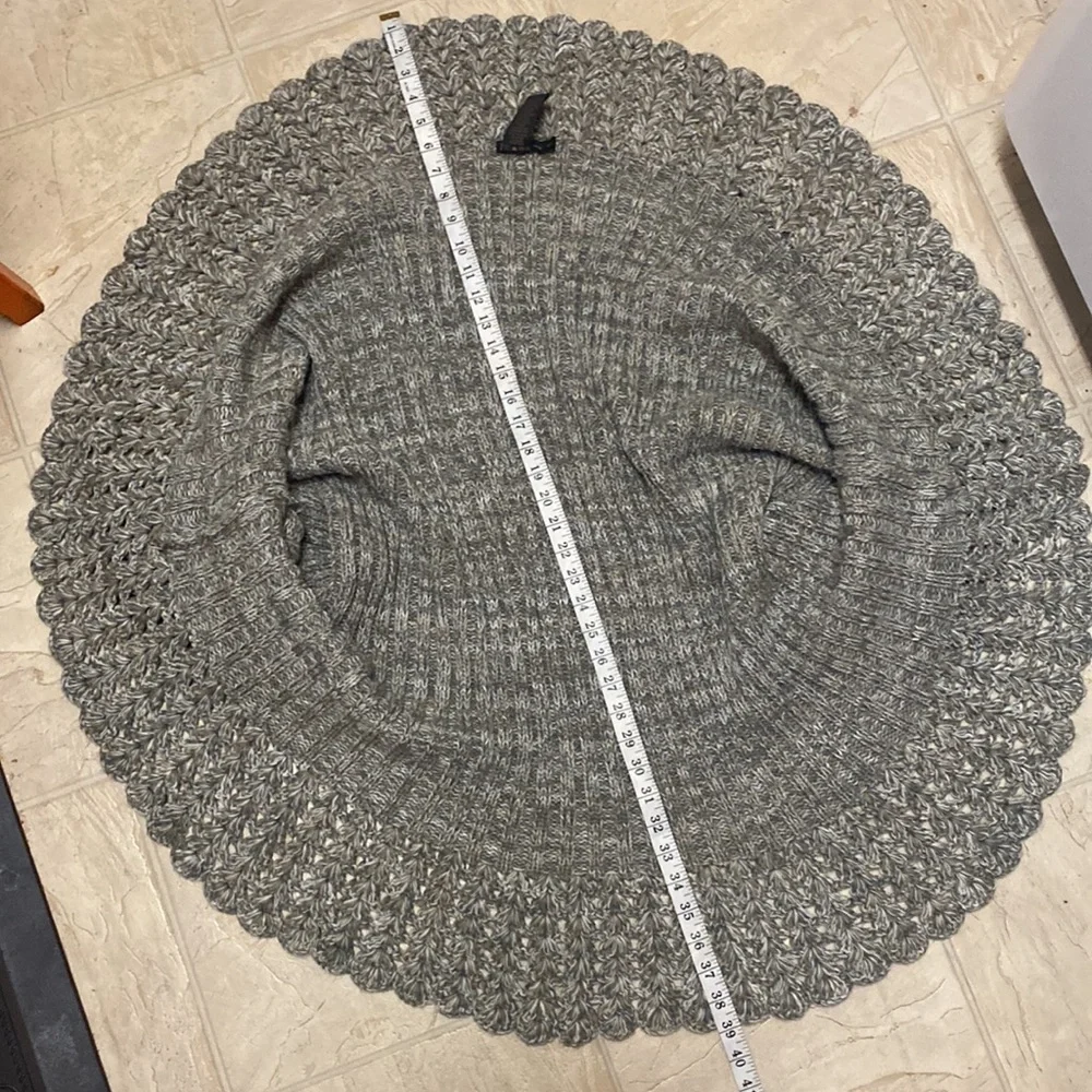 Grass Collection Sweater/Wrap Crochet Collar & Cuffs. Sz Small.